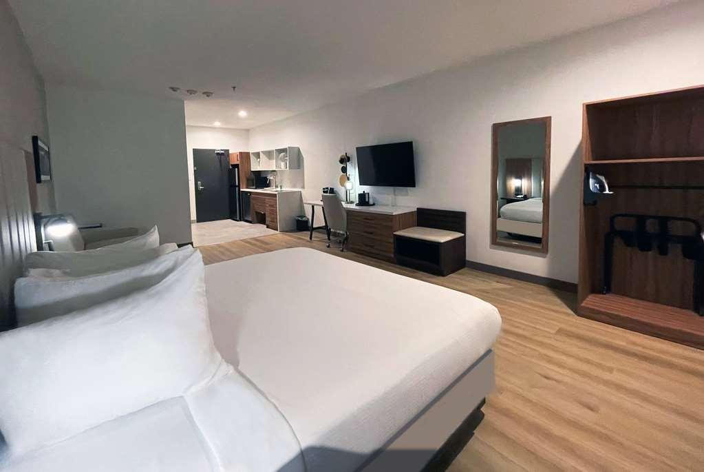Hawthorn Extended Stay By Wyndham Port Arthur Room photo